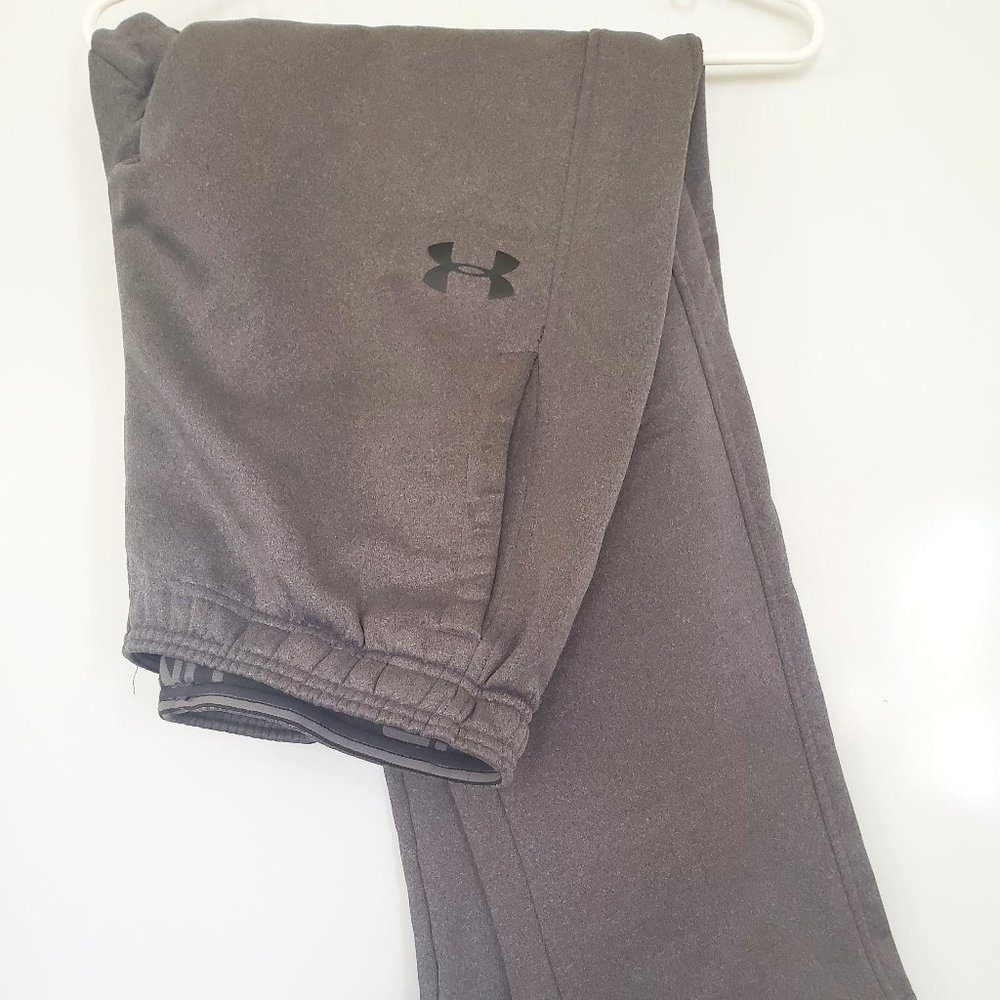 Under Armour Men's Sweatpants Size M w/ pockets